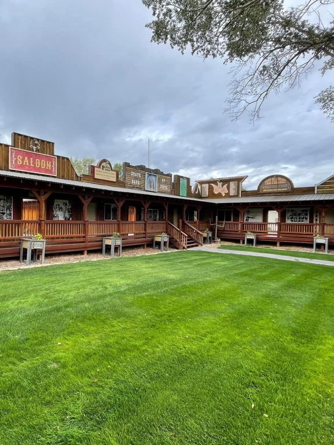 Moore'S Old Pine Inn Marysvale المظهر الخارجي الصورة