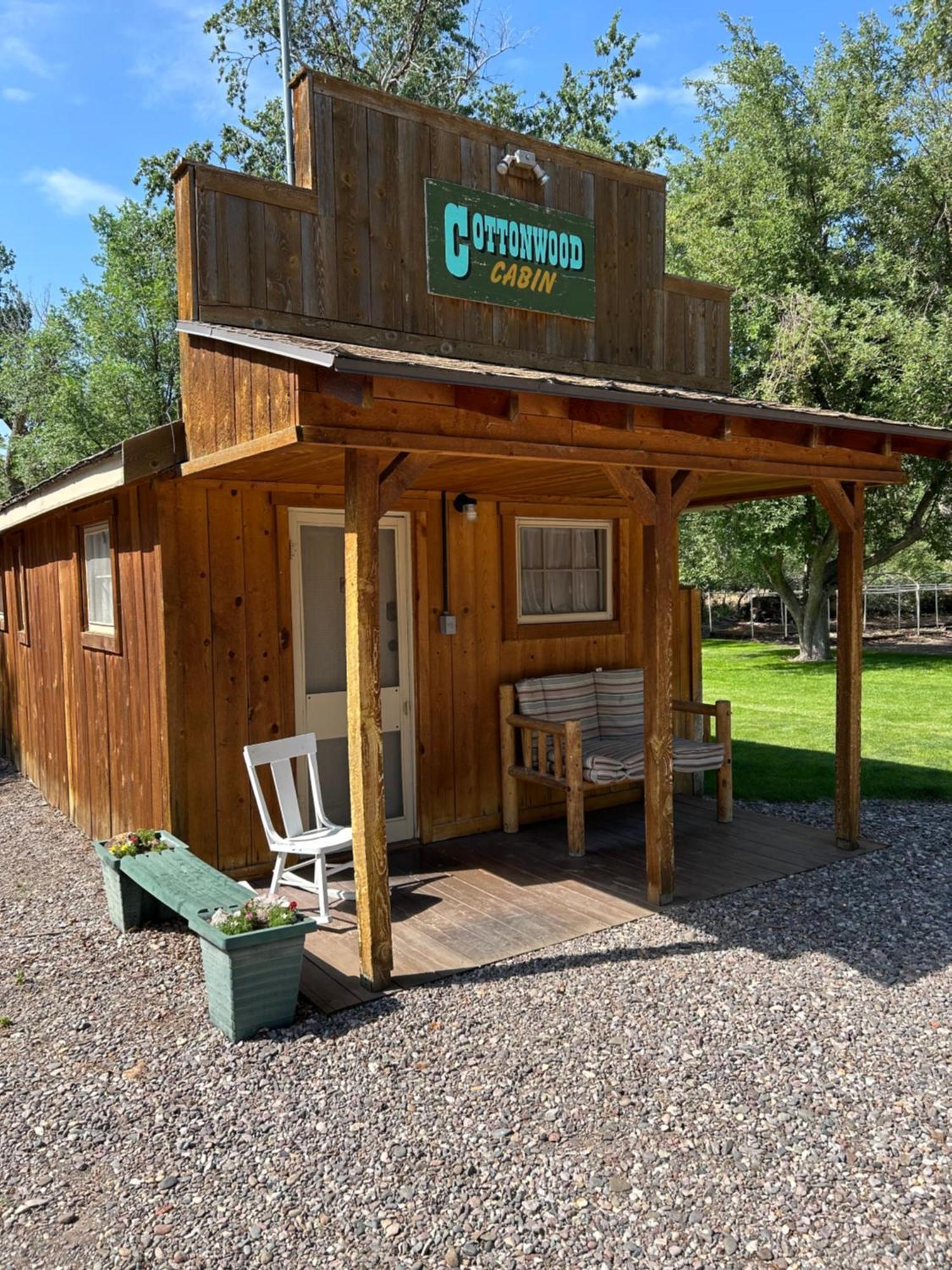 Moore'S Old Pine Inn Marysvale المظهر الخارجي الصورة